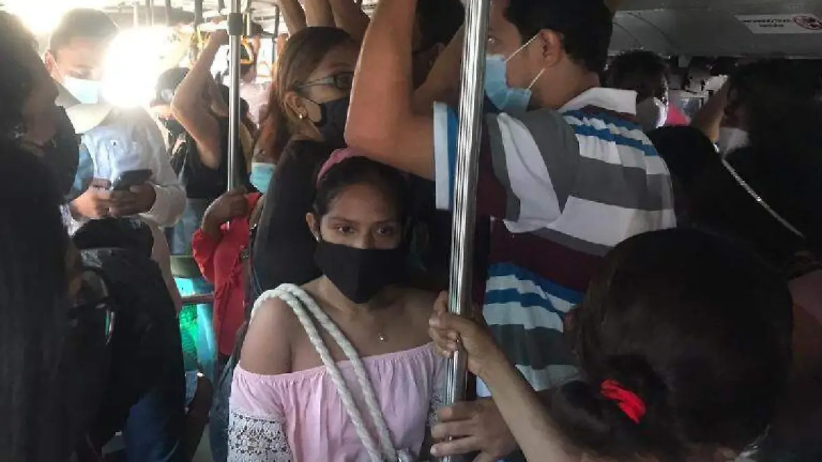 Acabús lleno de gente acapulco guerrero